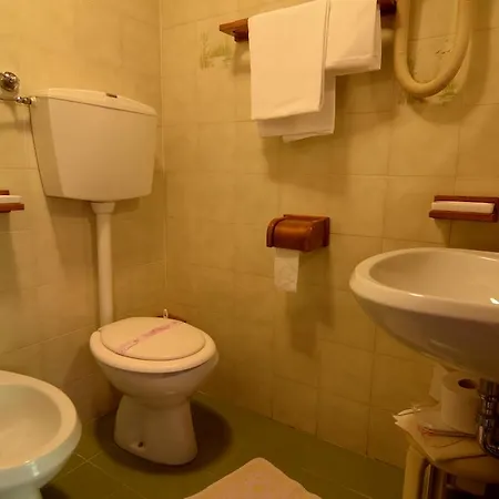 Szálloda Mirella 3*